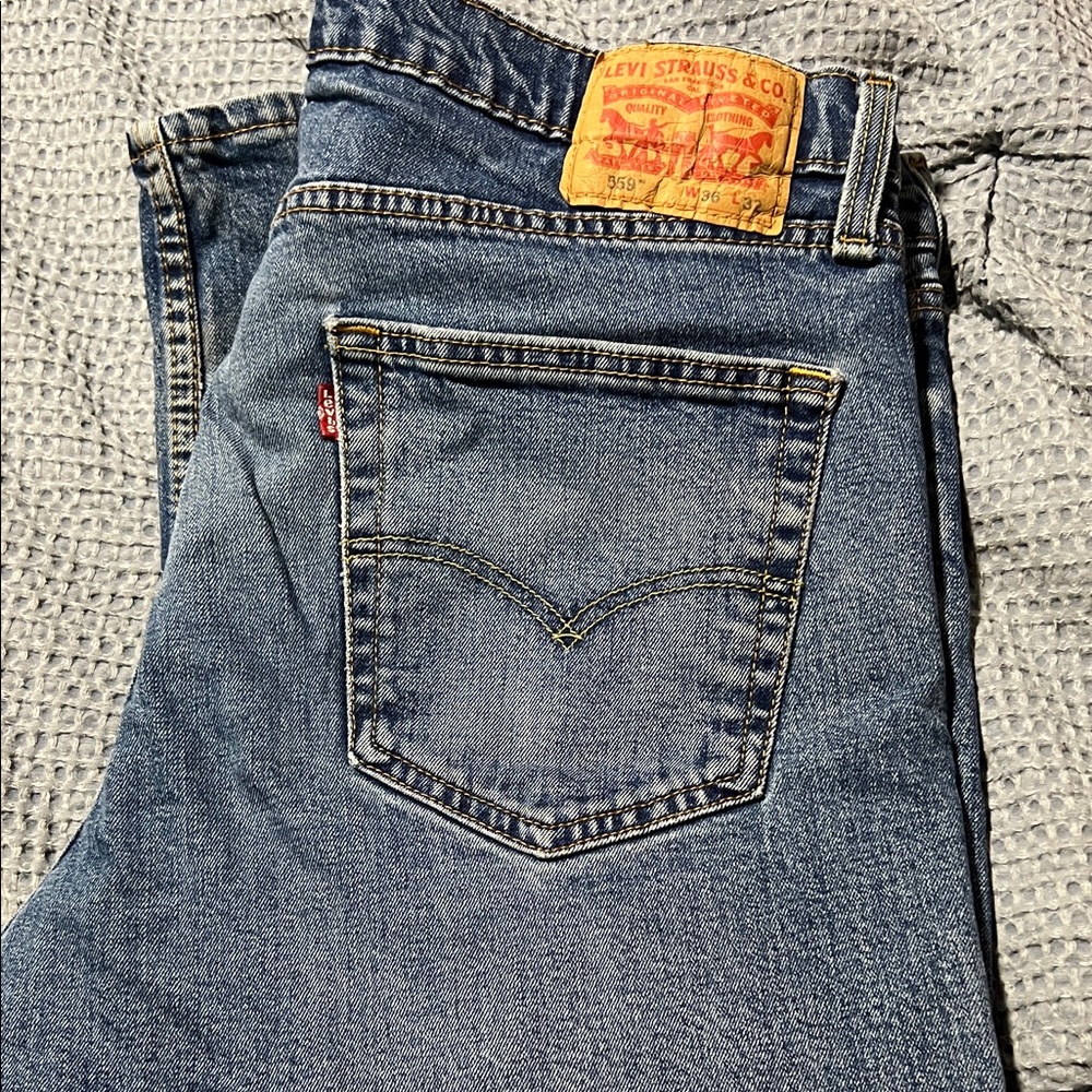 Levi's Relaxed Fit Denim Jeans - Classic Blue